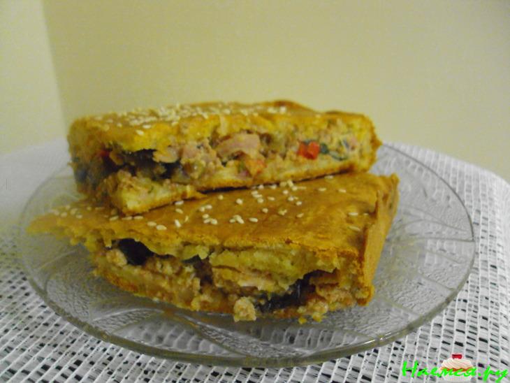 Пирог мясной с овощными нотками