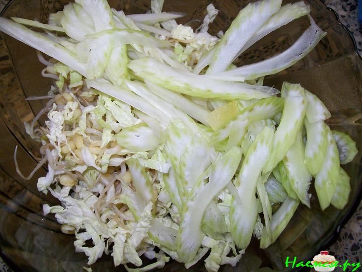 Мидии в восточном стиле и салат из пророщенного маша Мидии в восточном стиле и салат из пророщенного маша