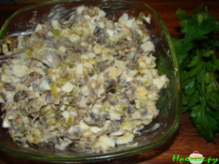 Рулетики ветчинные заливные