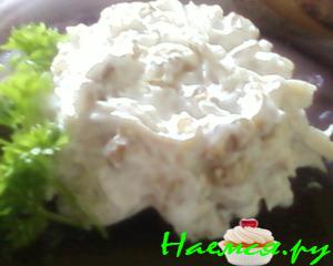 Салат куриный с орехами
