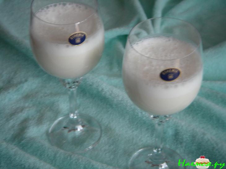 Миндальное молочко