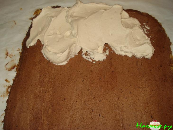 Кофейно-ореховые пирожные с трюфельной прослойкой