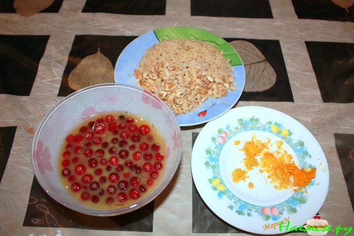 Кексы с клюквой и орехами