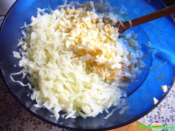 Пирог с кислой капустой