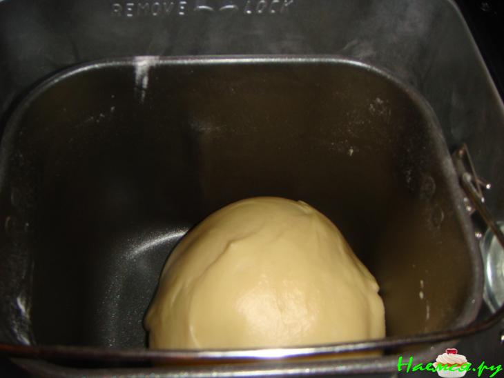 Вариант дрожжевого теста (для хлебопечи)