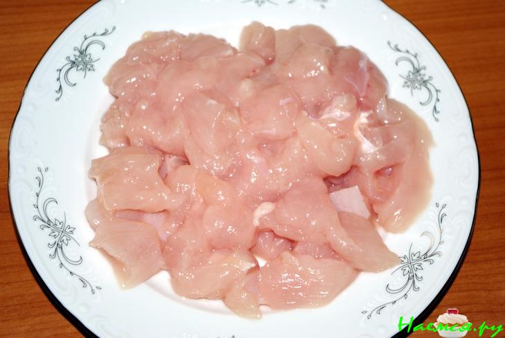 Куриный суп-лапша с потрохами, грудкой и грибами