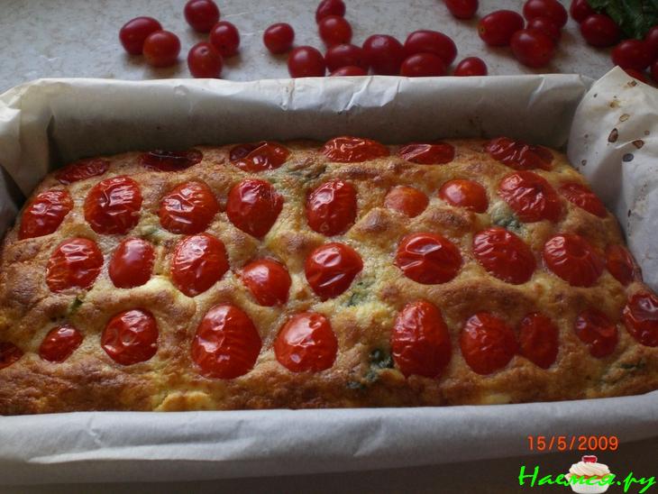 Сыр-p-pный хлебушек с базиликом и помидорами черри