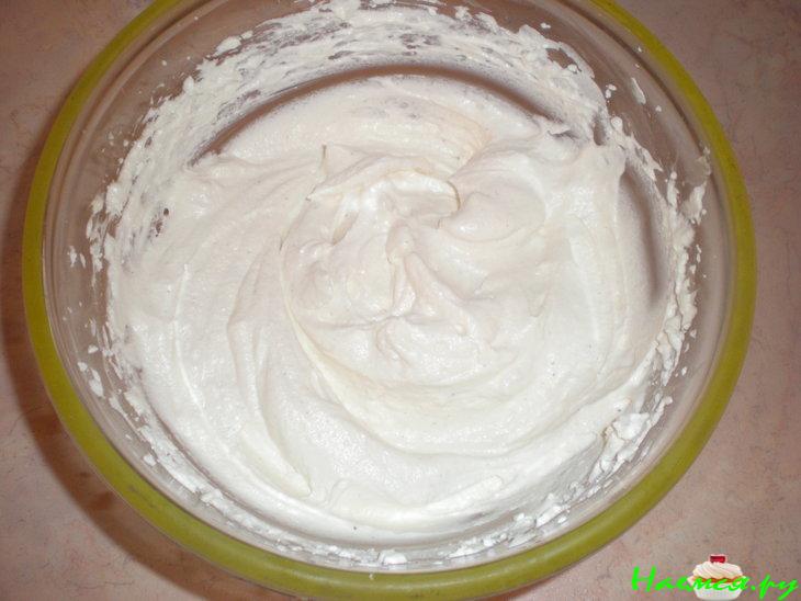 Торт-пирожное из печенья и пастилы 