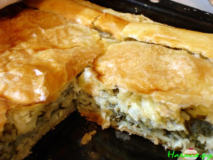 Пирог (пита) со щавелем, рисом и фетой