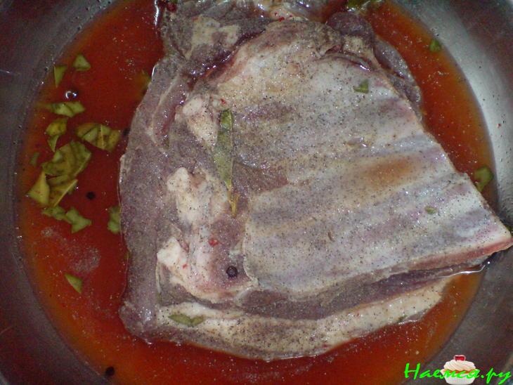 Грудинка, маринованная в ананасовом соке Грудинка, маринованная в ананасовом соке