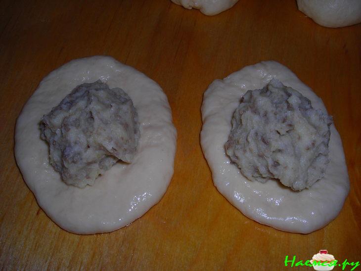 Жареные пирожки с картошкой и печёнкой Жареные пирожки с картошкой и печёнкой