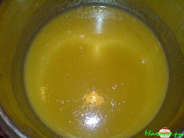 Торт 'Рыжик' с миндалем