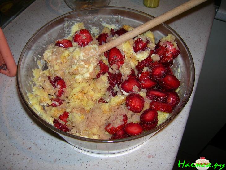 "EPER TORTA" - Торт с клубникой