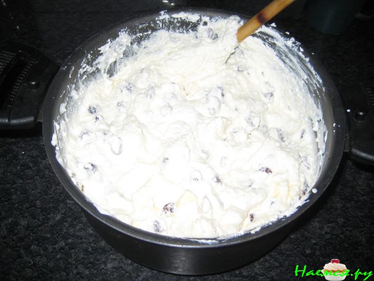 Пасха творожно-ванильная с изюмом Пасха творожно-ванильная с изюмом