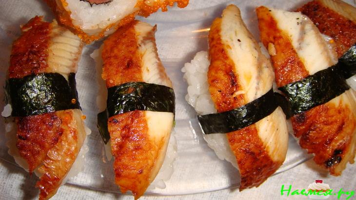 Суши с угрем (нигири)