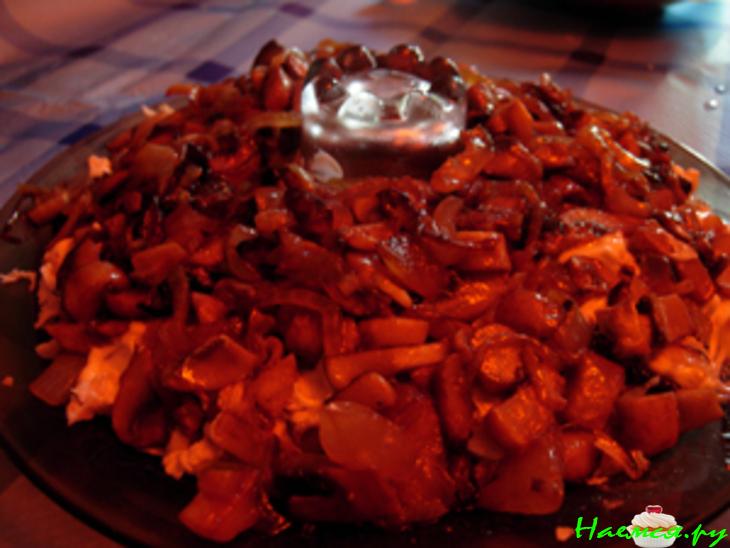 Куриный салат с грибами (вариант на тему)