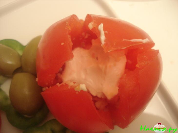 Фаршированные яйца-помидоры