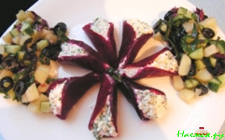 Свекольные кулечки с творожной начинкой