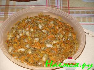 Салат из печени с фасолью