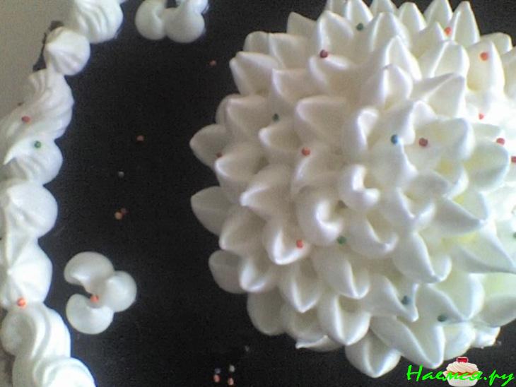 Торт "Идеал" с хризантемой