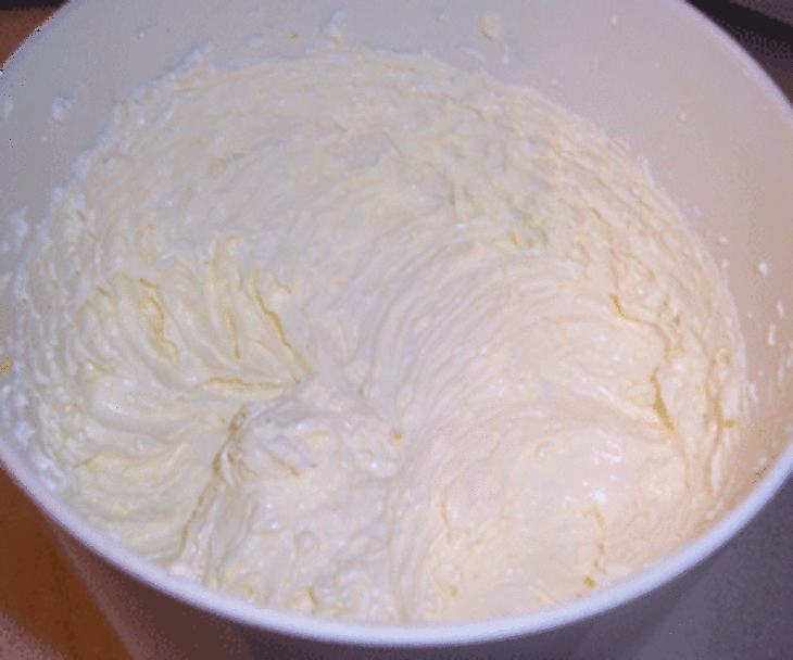 Кекс вишнёвый с амаретто и фисташками