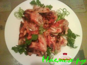 Треугольники из куриных крылышек в медово-лимонном маринаде