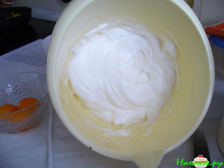 Сырное суфле десертное