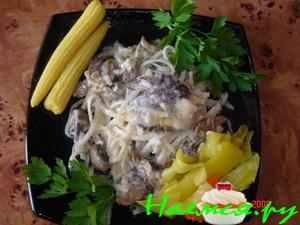 Рисовая лапша в сливочно-грибном соусе