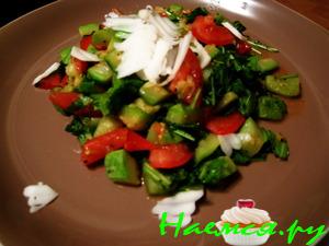 Теплый салат с рукколой Теплый салат с рукколой