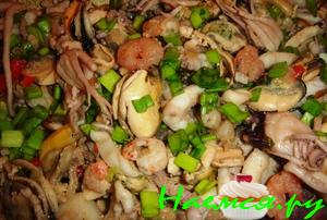 "Морской коктейль" в белом вине