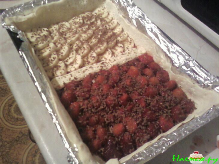 Пирог клубнично-банановый