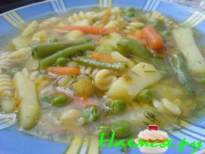 Лёгкий супчик с овощами и рожками