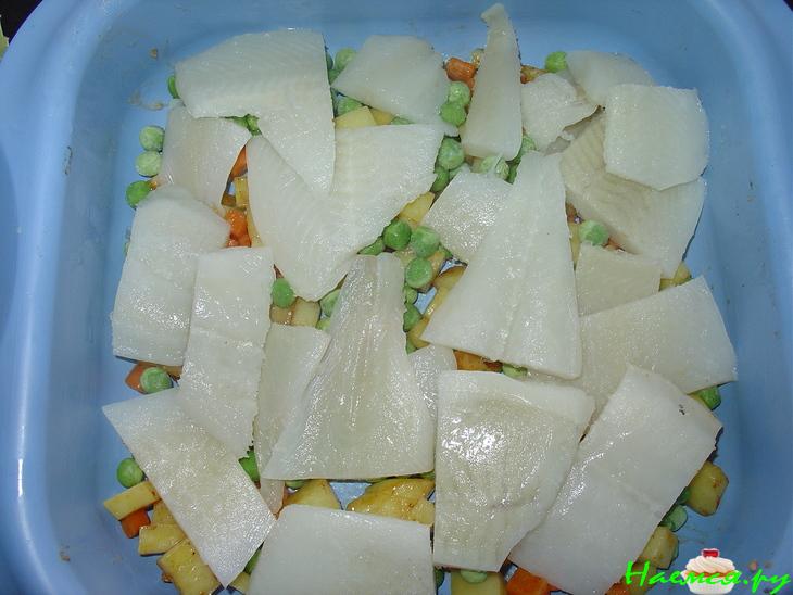 Камбала в овощной грядке