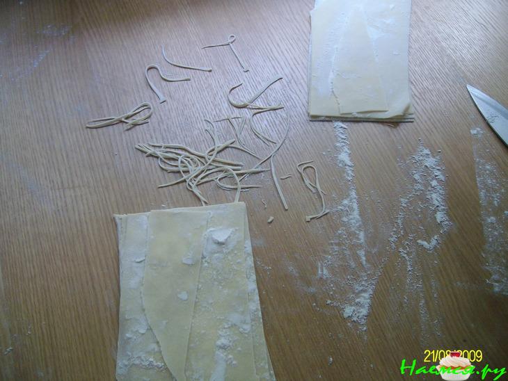 Лапша домашняя ( Ериште Азербайджанская) Лапша домашняя ( Ериште Азербайджанская)