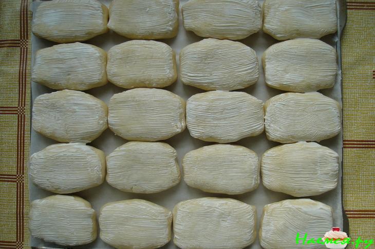 Пирожки с копченой рыбкой