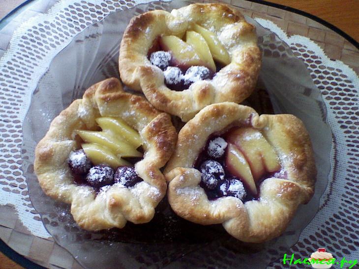 "Блаженство" (слоёные корзиночки с фруктами) "Блаженство" (слоёные корзиночки с фруктами)