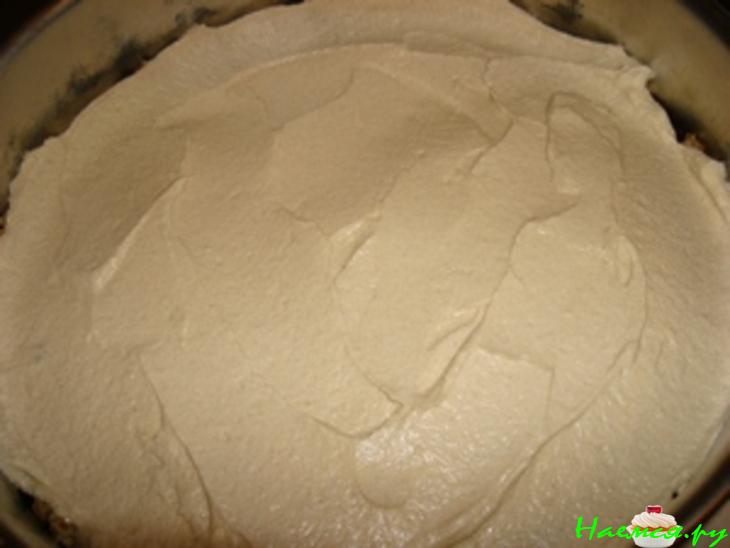 Клюквенный пирог с грецкими орехами