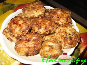 Рисово-рыбные (из консервы) котлеты с овощами