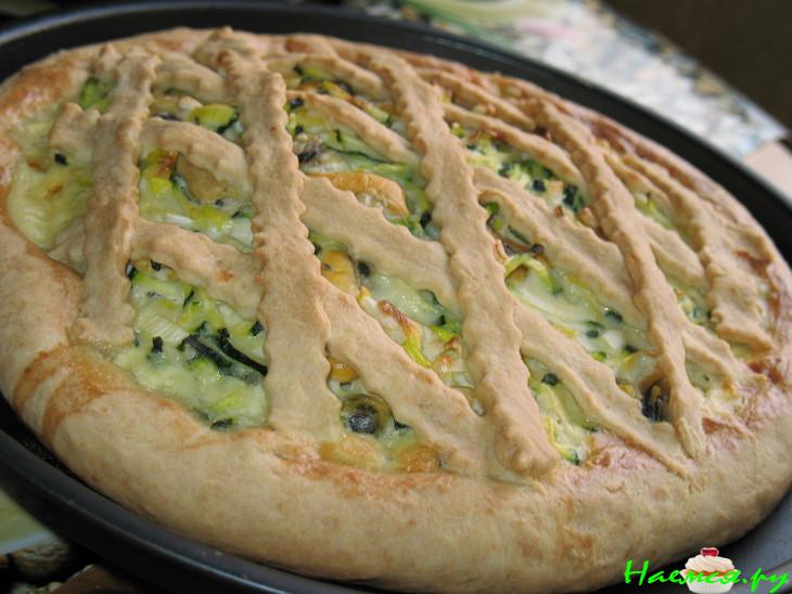 Пирог с мидиями и цуккини