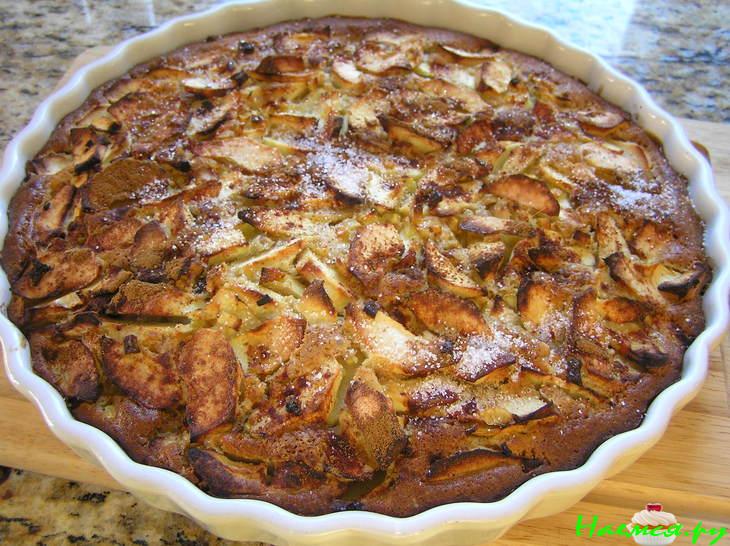 Яблочный пирог с кедровыми орешками