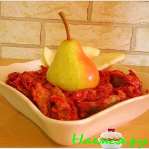 "Розовая печень" с грушей (тёплый салат)
