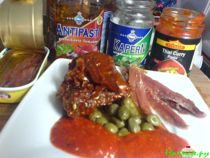 Кому рыба, кому курица