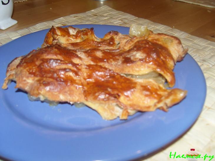 Яблочный пирог с виноградом Яблочный пирог с виноградом