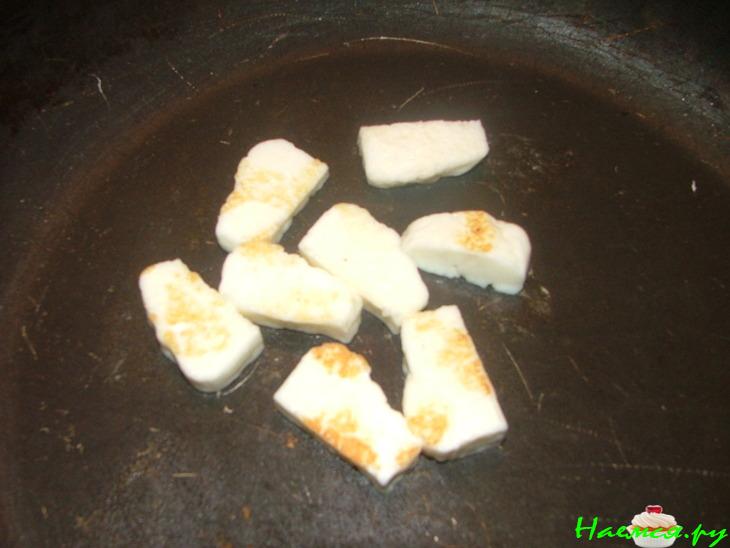 Изысканный салат из халлуми