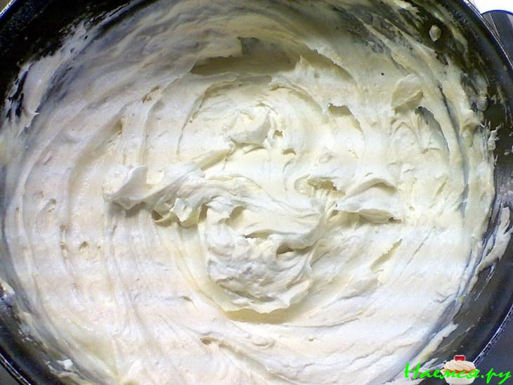 Десерт малиново-творожный