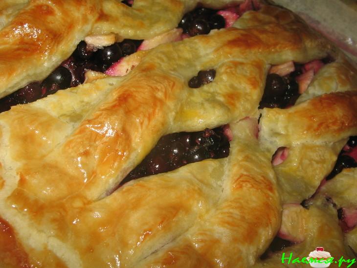 Пирог слоенный с ягодами Пирог слоенный с ягодами