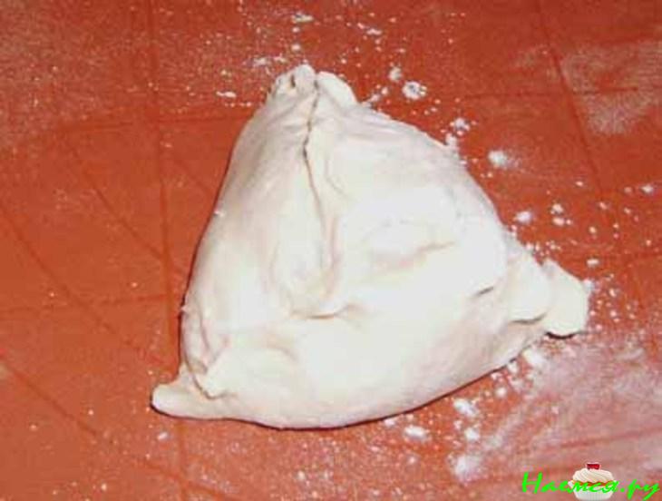 Пирожки слоеные с фаршированными перцами