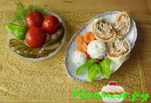 Рулет с докторской колбасой из лаваша