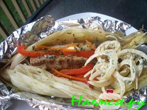 Рыба запечённая в листьях кукурузных початков