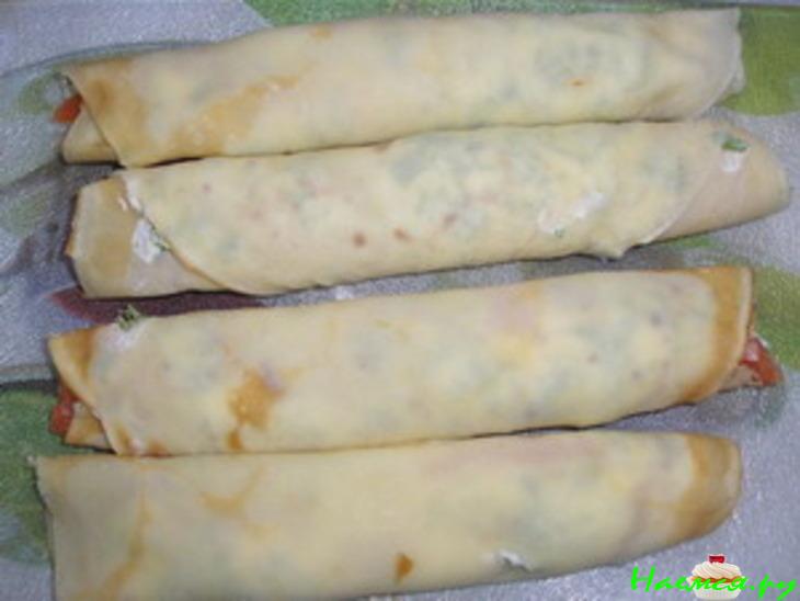 Рулетики блинные с семгой